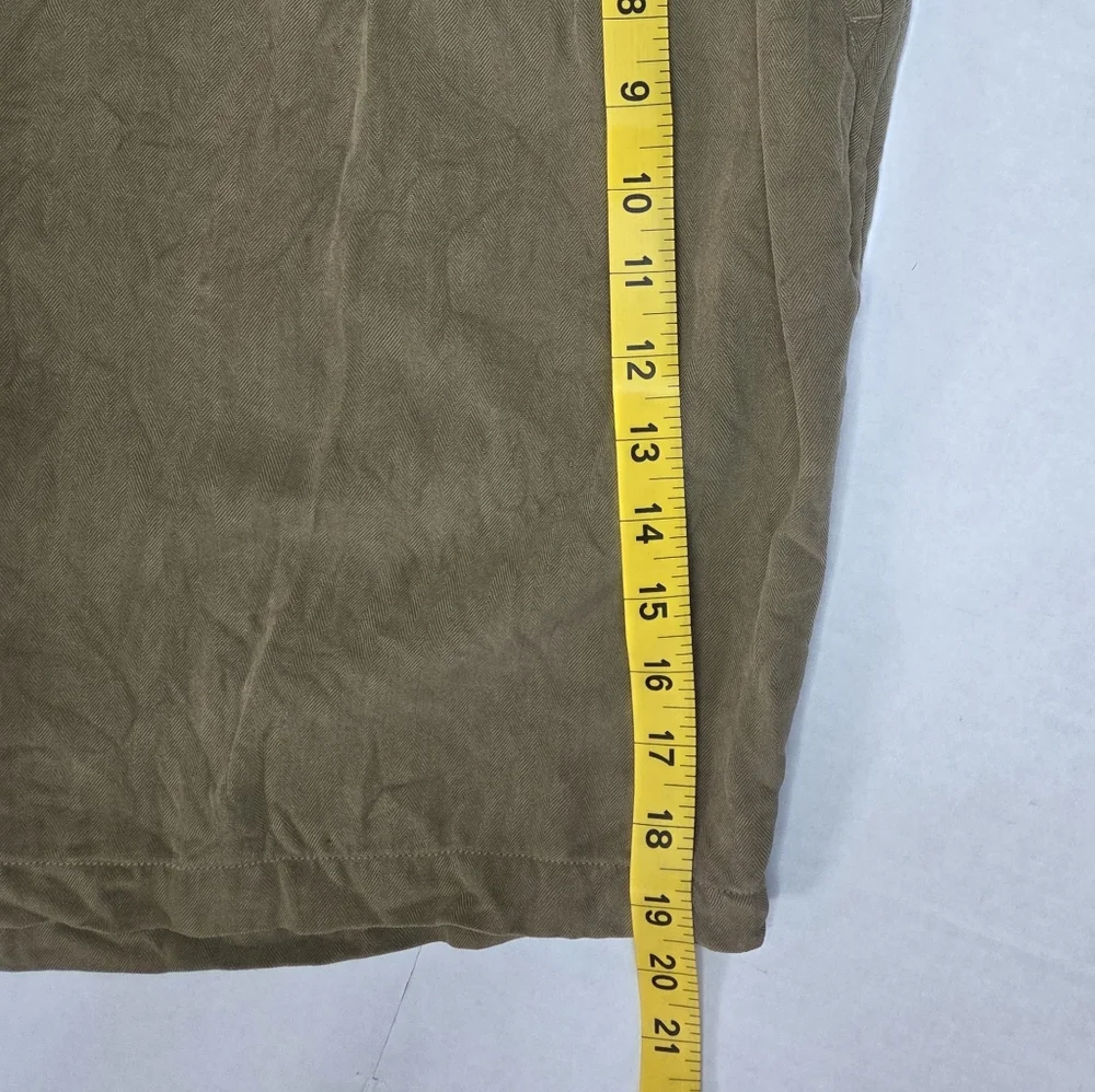 Tommy Bahama Mens Relax 100% Silk Pleated Shorts Size 38 Tan Logo Preppy Beach